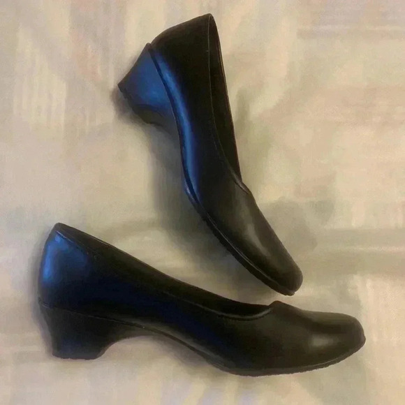 Safe  step comfort shoes , low heels - Picture 4 of 8